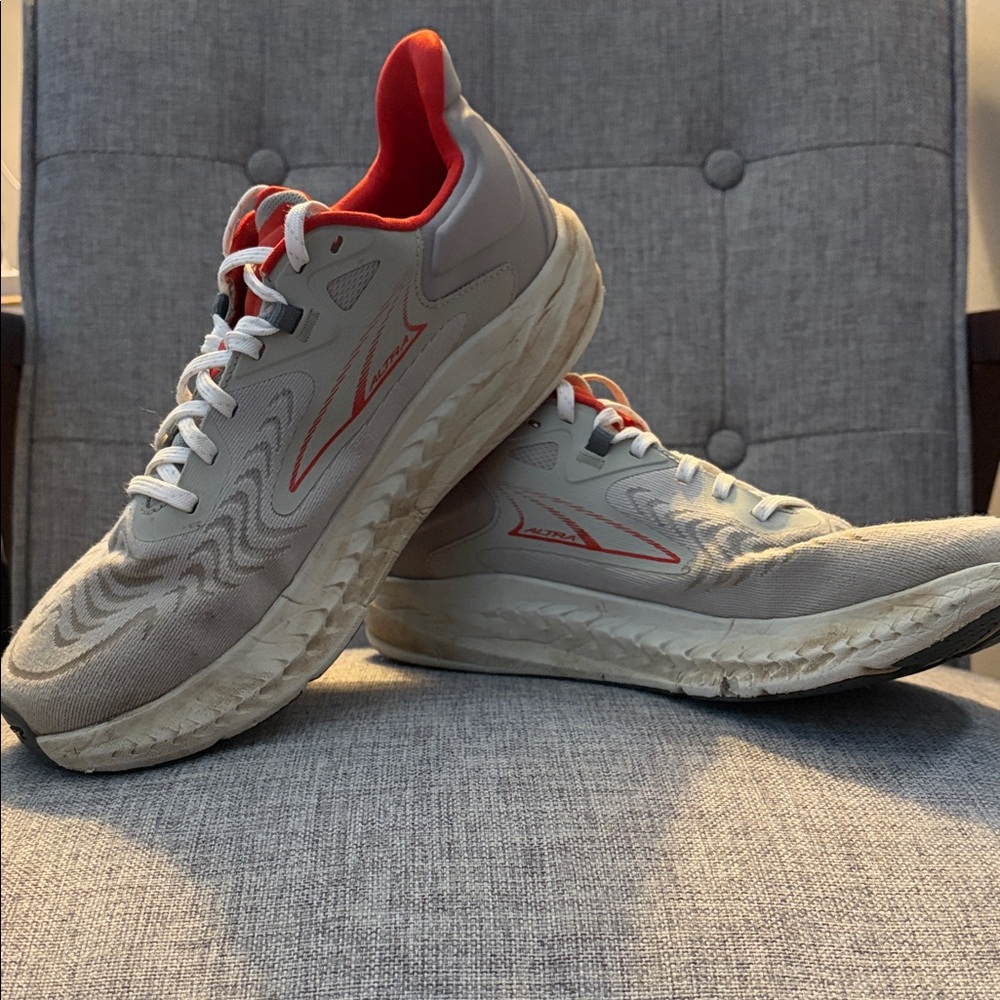 Men’s Altra Torin 7 Road Running Sneakers